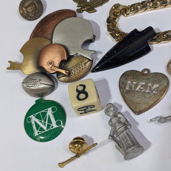 Vintage Junk Drawer Lot Jewelry & Bits For Crafts - Picture 4 of 12